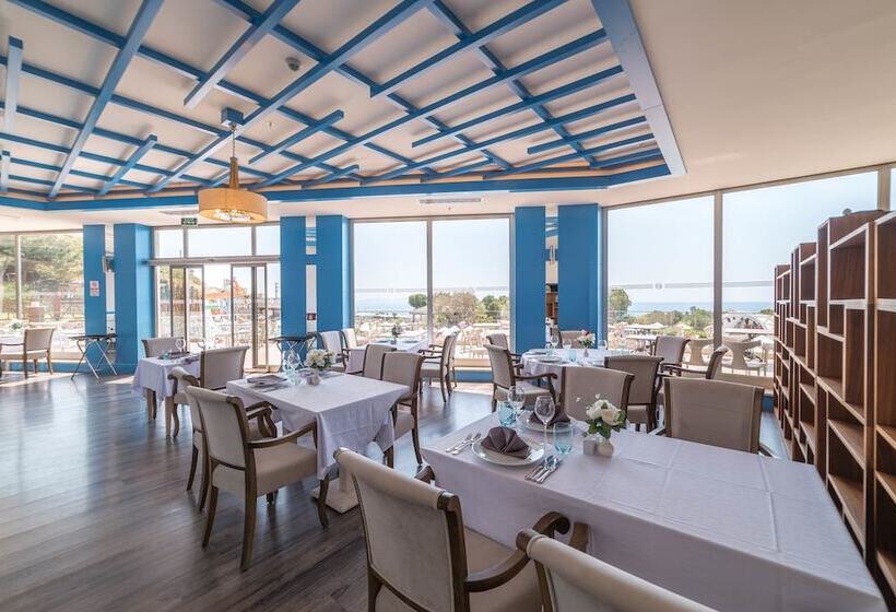 Ramada by Wyndham Resort Kusadasi