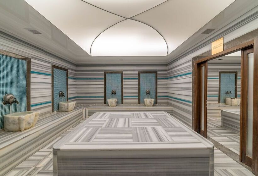 Ramada by Wyndham Resort Kusadasi