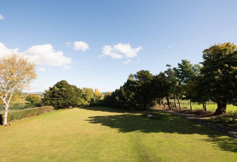 Сельский отель Burythorpe House