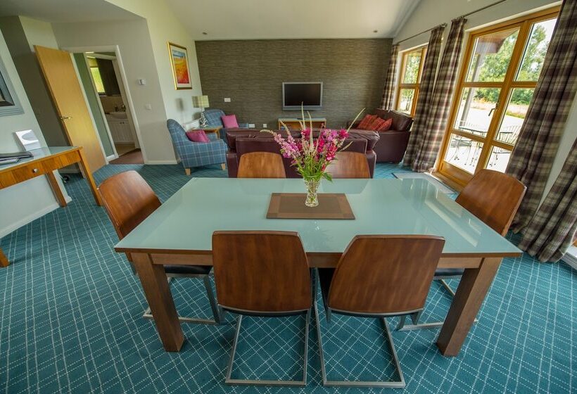 فندق ريفى Loch Lomond Waterfront Luxury Lodges