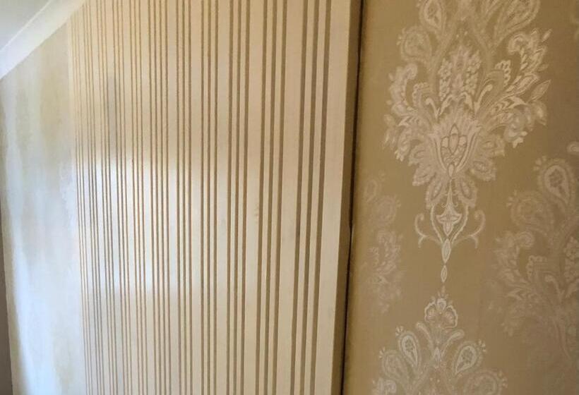 בית מלון כפרי String Of Horses