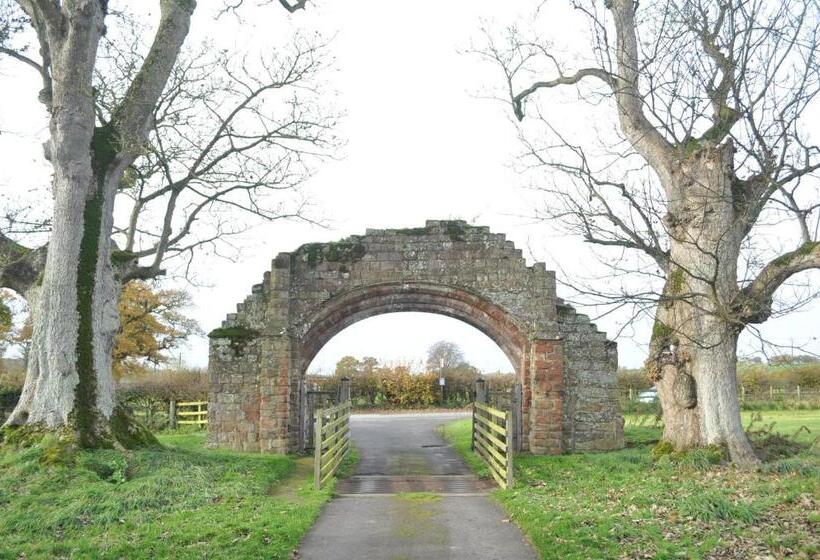 בית מלון כפרי String Of Horses