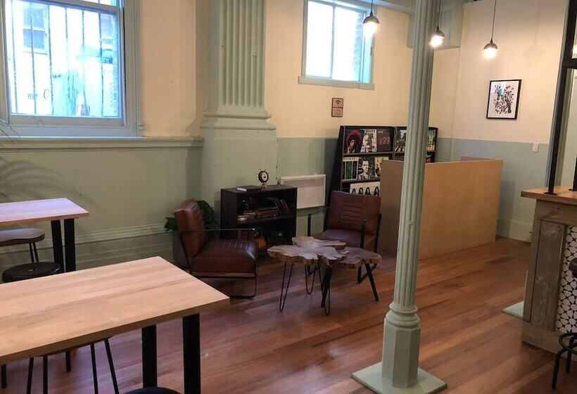 ホテル Roamer St Kilda