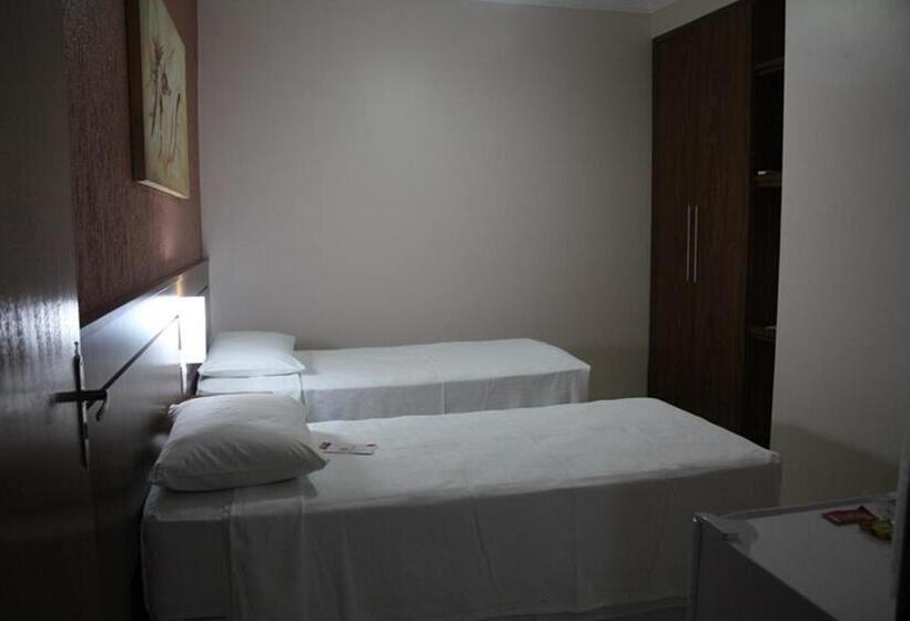 בית מלון כפרי Steel Valley Economic