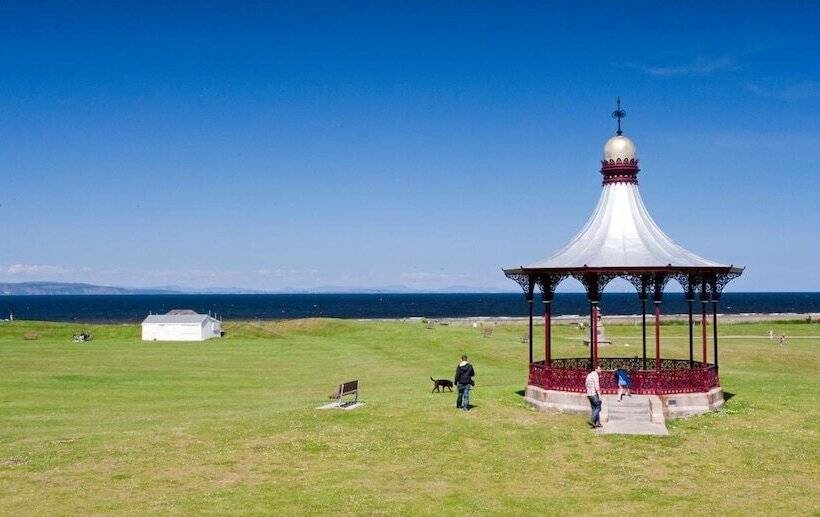 فندق Sunny Brae Bed & Breakfast