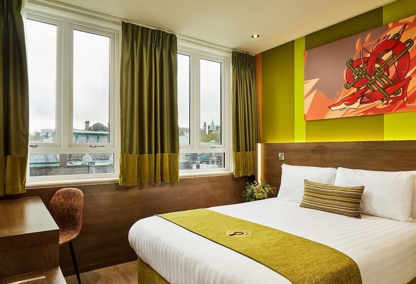 בית מלון כפרי Temple Bar Inn