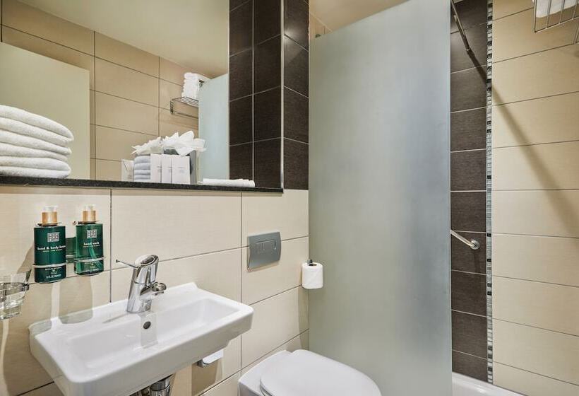 בית מלון כפרי Temple Bar Inn