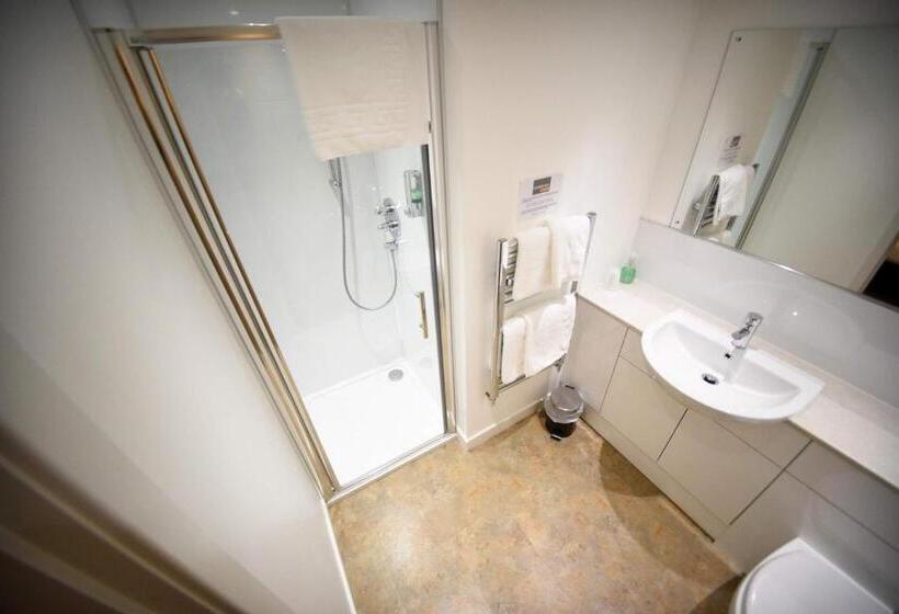 호텔 The Caledonian