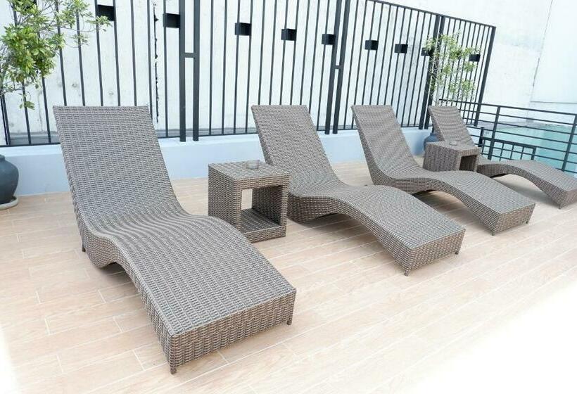 هتل The Charter House