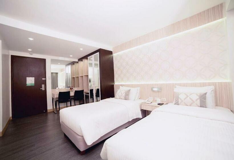 هتل The Charter House