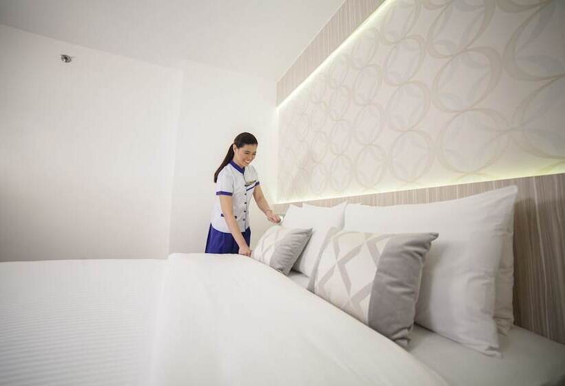 هتل The Charter House