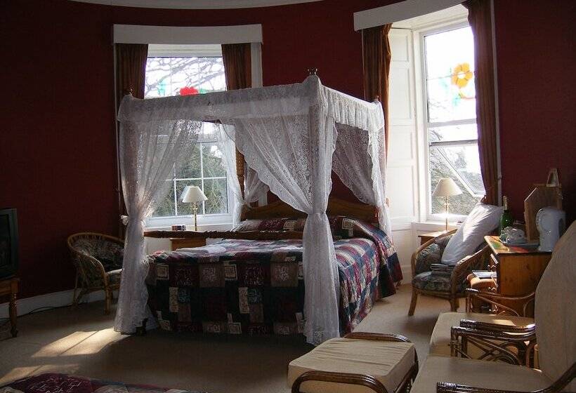 Отель The Manor Country House