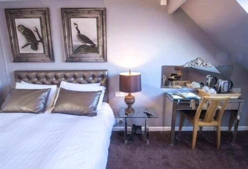 فندق The Old Red Lion Inn