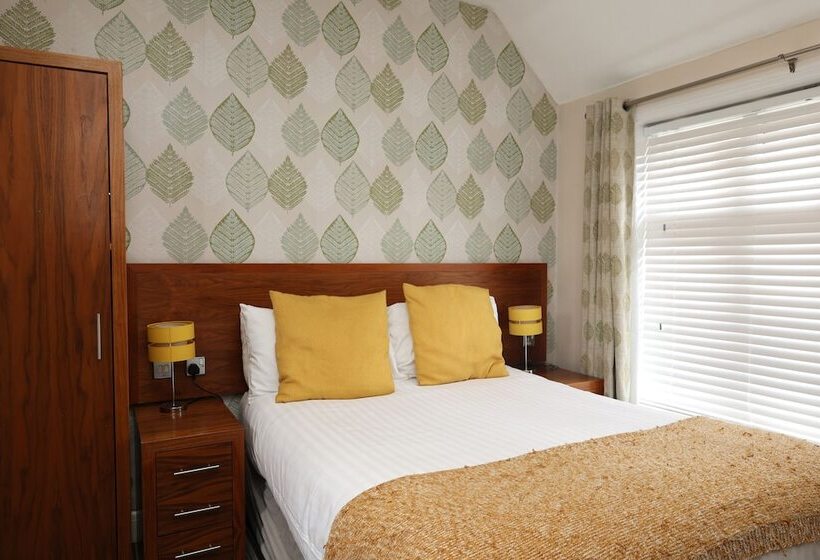 Отель The Olde Kings Arms