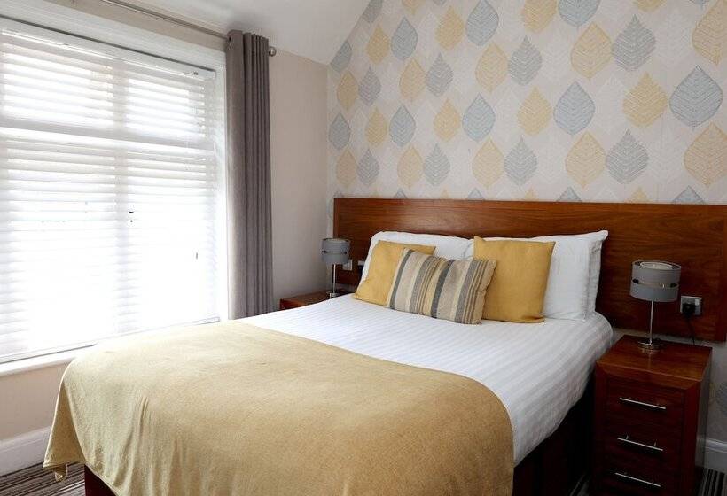 Отель The Olde Kings Arms