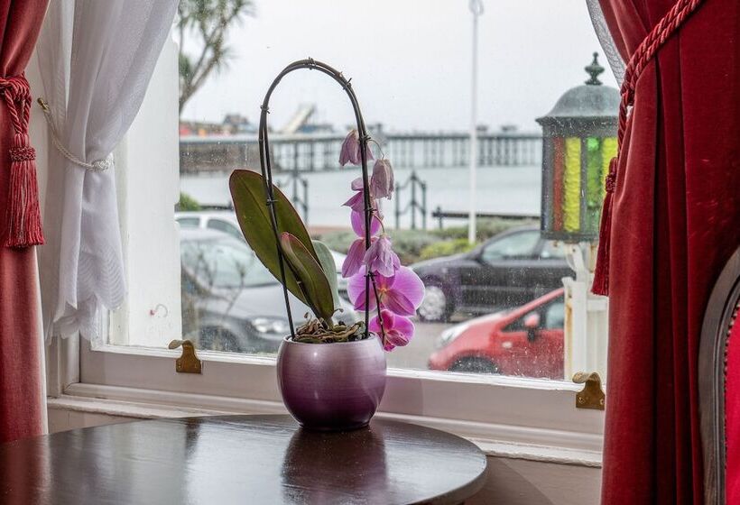 Отель The Trevone, Llandudno