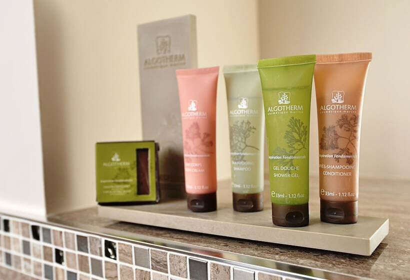 هتل The View At The White Horse Woolley Moor