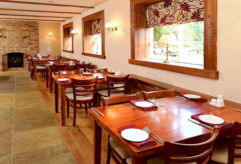 هتل The View At The White Horse Woolley Moor