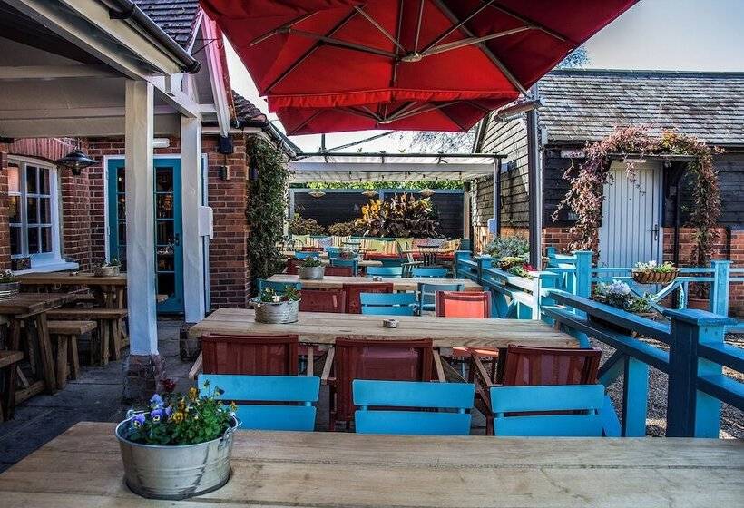 호텔 The Winning Post