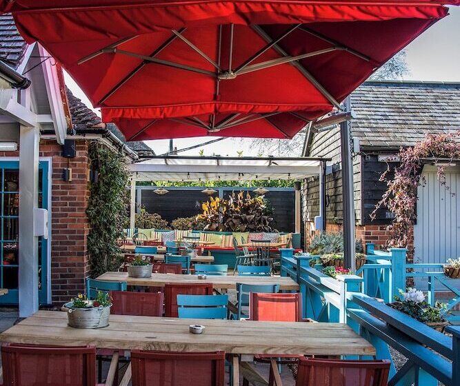 호텔 The Winning Post