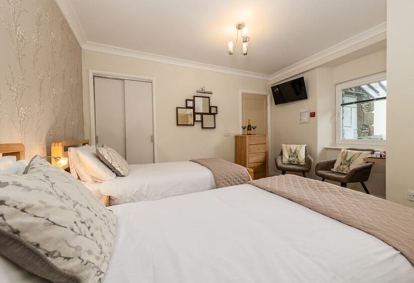 Отель Thornbank House Offering Breakfast And With Free Off Site Health Club