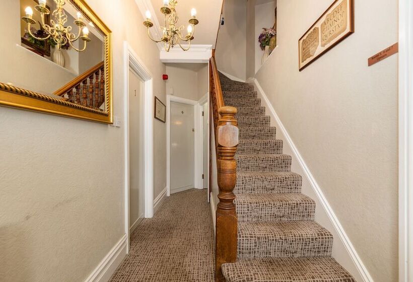 호텔 Thornbank House Offering Breakfast And With Free Off Site Health Club