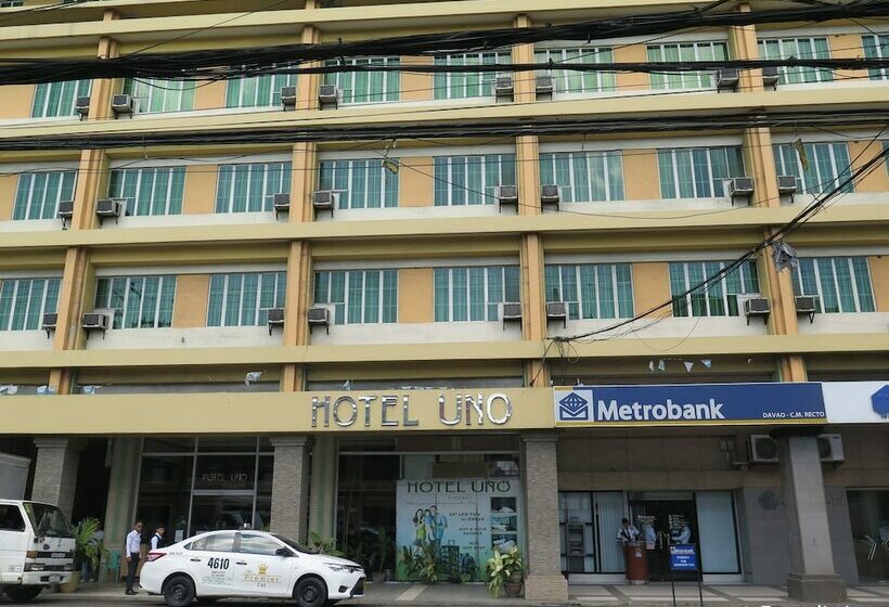 هتل Uno