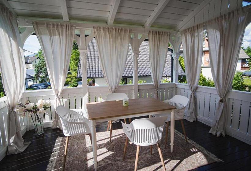 هتل Vacation House Vila Mia