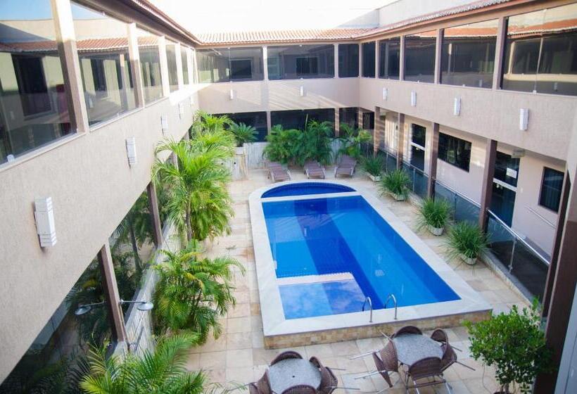 ホテル Vitoria Palace