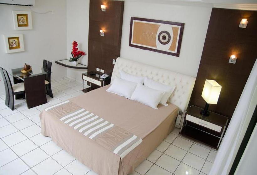 ホテル Vitoria Palace