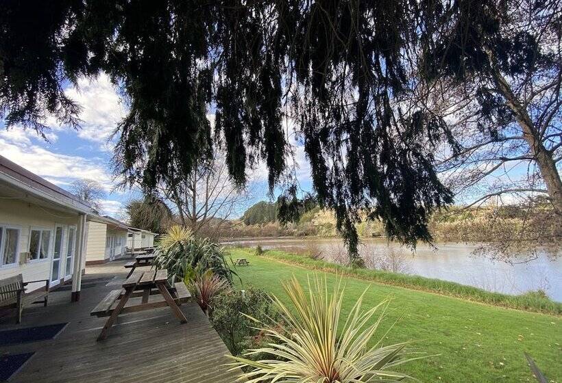 בית מלון כפרי Whanganui River Top 10 Holiday Park