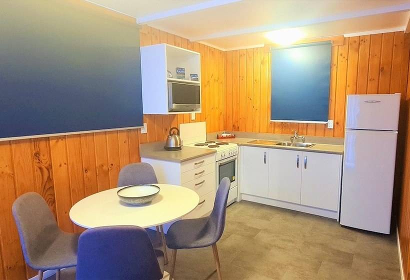 בית מלון כפרי Whanganui River Top 10 Holiday Park