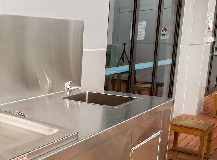 Wyndham Hotel Melbourne