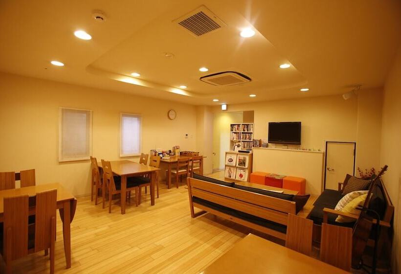 Backpackers Hostel K S House Hiroshima