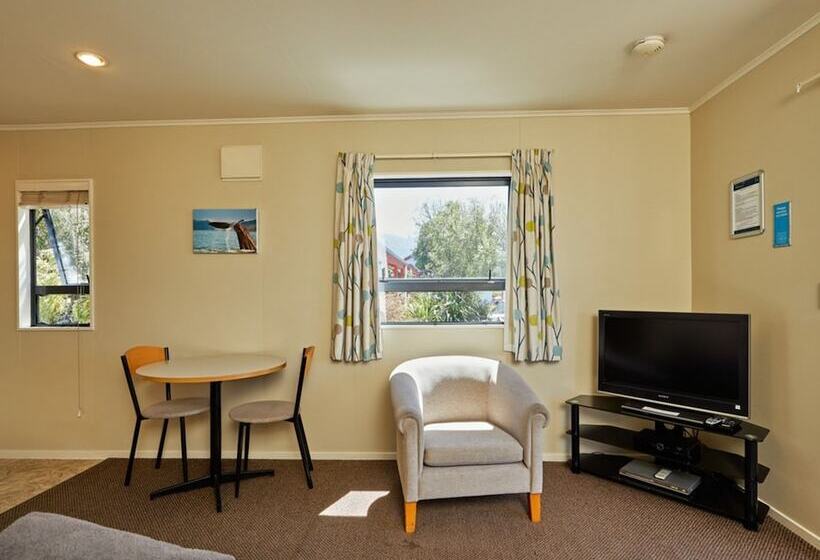 Kaikoura Top 10 Holiday Park