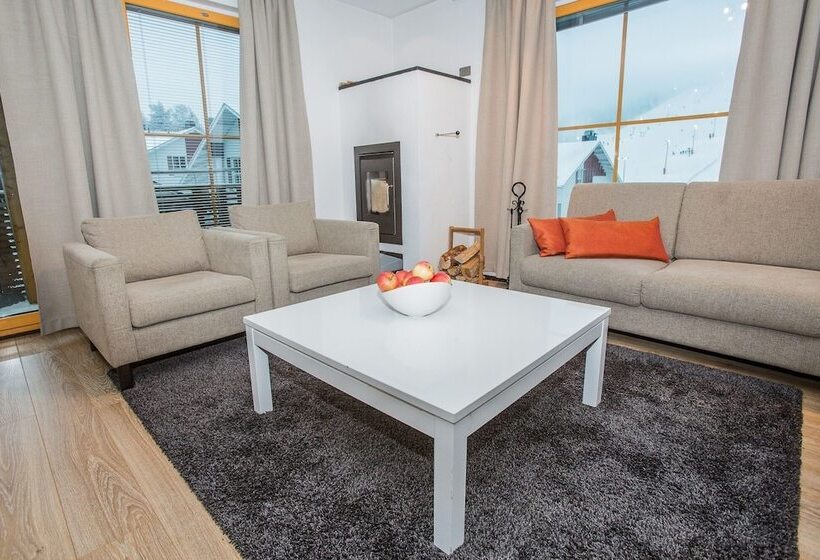 Levi Suites Levi Gold