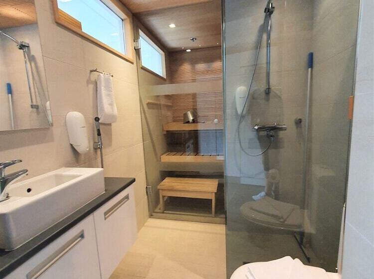 Levi Suites Levi Gold