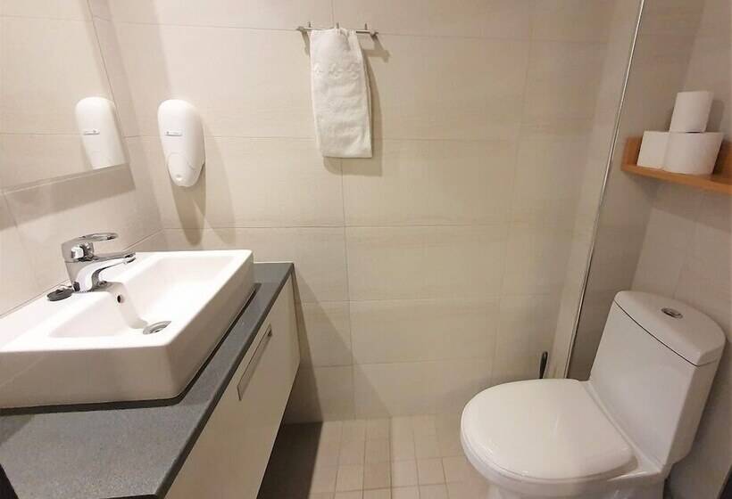 Levi Suites Levi Gold