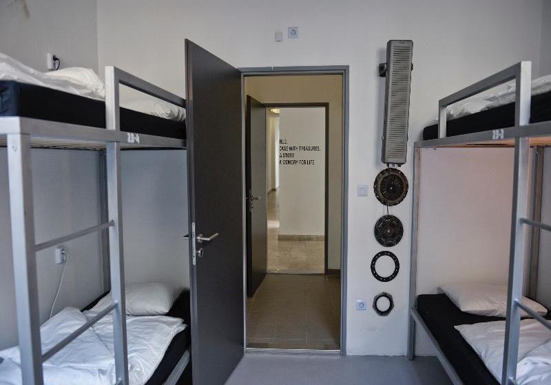 LOL Boutique Hostel City Center