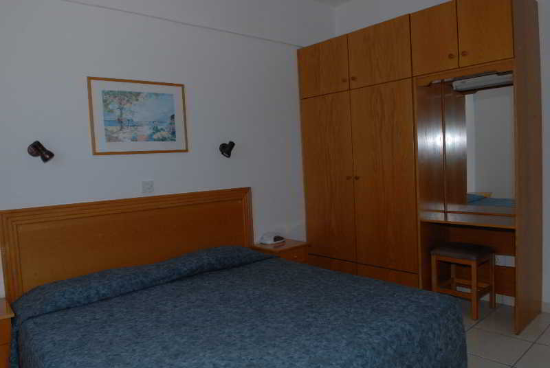 Maistrali Beach Hotel Apts