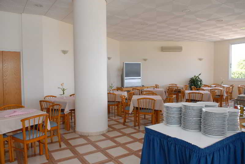 Maistrali Beach Hotel Apts