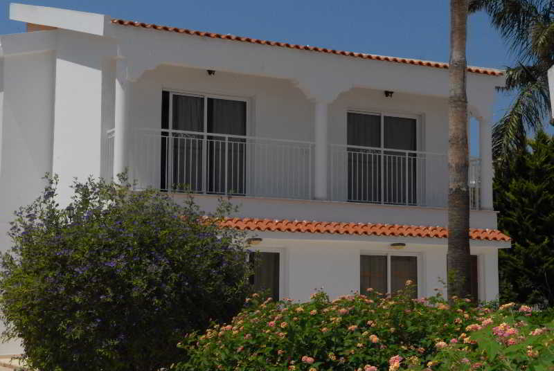 Maistrali Beach Hotel Apts