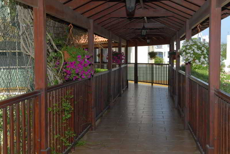 Maistrali Beach Hotel Apts