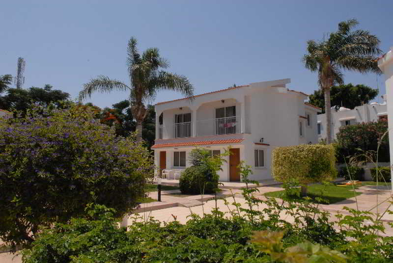 Maistrali Beach Hotel Apts