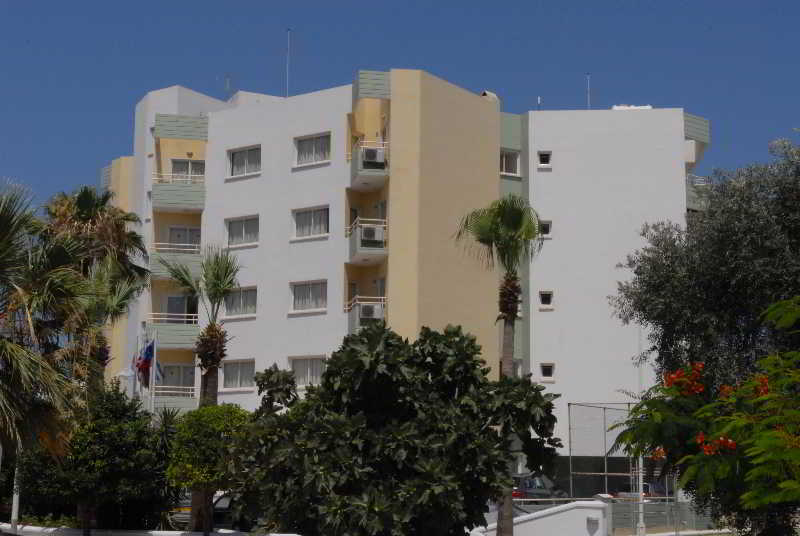 Maistrali Beach Hotel Apts