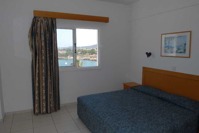 Maistrali Beach Hotel Apts