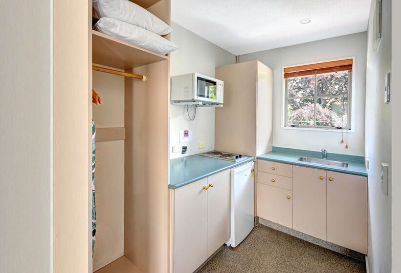 فندق على الطريق Alexis Motor Lodge