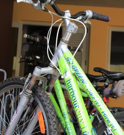 فندق على الطريق Harbour City Motor Inn & Conference