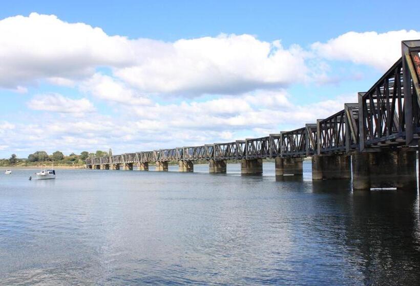 فندق على الطريق Harbour City Motor Inn & Conference