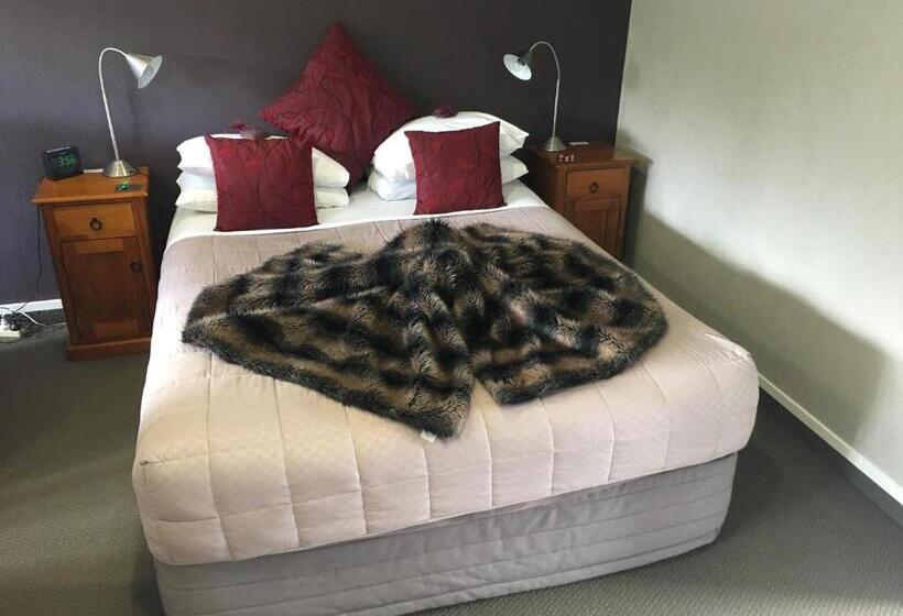 مُتل Lakefront Lodge